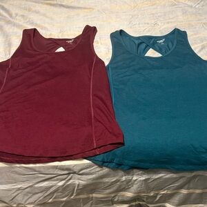 BOGO item Old Navy Women's Tank Tops bundle of 2- maroon  and dark Teal